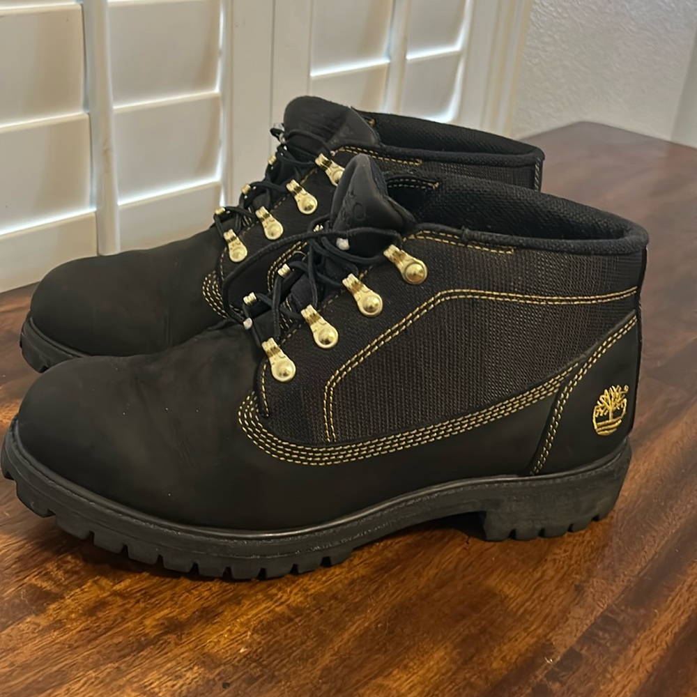 TIMBERLAND WOMENS PREMIUM WATER PROOF BOOT.